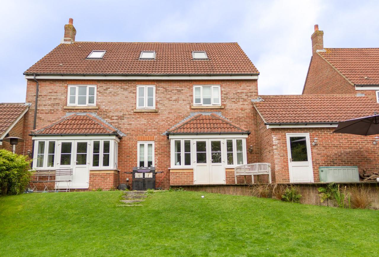 ウィンフォード Walton Crescent Bed & Breakfast エクステリア 写真